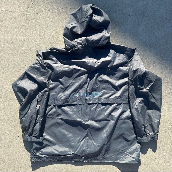 VINTAGE NIKE WINDBREAKER - Picture 3 of 3